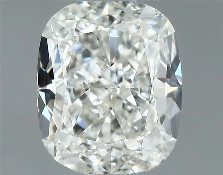 0.70ct Cushion brilliant Natural Diamond (Colour J, Clarity VS1, GIA Certified)