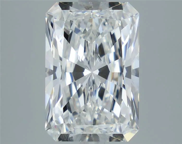 4.16ct Radiant Lab Grown Diamond (Colour E, Clarity VVS2, Cut EX, IGI Certified)