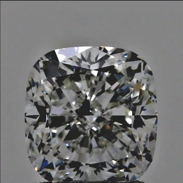 0.70ct Cushion brilliant Natural Diamond (Colour J, Clarity VS1, GIA Certified)